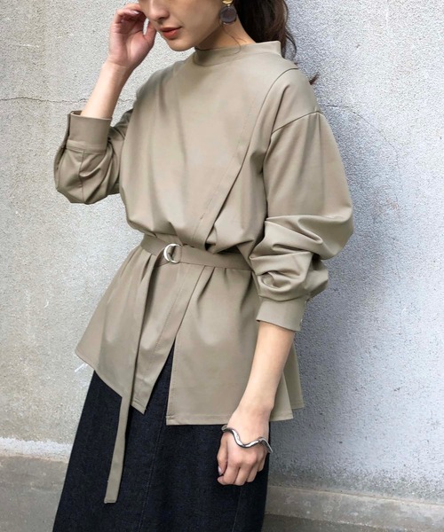 &g'aime(アンジェム)の「【&g'aime】ベルト付きスリットチュニック/ウエストベルトカットソー(Tシャツ/カットソー・レディース・ブラック/グレイッシュベージュ/カーキ・FREE)」の3枚目の写真