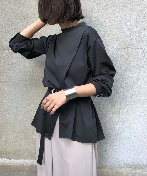 &g'aime(アンジェム)の「【&g'aime】ベルト付きスリットチュニック/ウエストベルトカットソー(Tシャツ/カットソー・レディース・ブラック/グレイッシュベージュ/カーキ・FREE)」の15枚目の写真