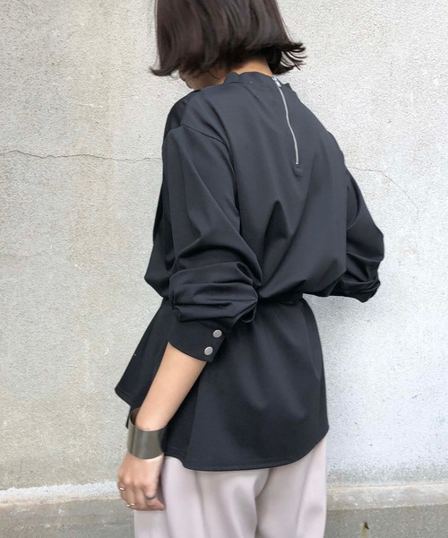 &g'aime(アンジェム)の「【&g'aime】ベルト付きスリットチュニック/ウエストベルトカットソー(Tシャツ/カットソー・レディース・ブラック/グレイッシュベージュ/カーキ・FREE)」の18枚目の写真