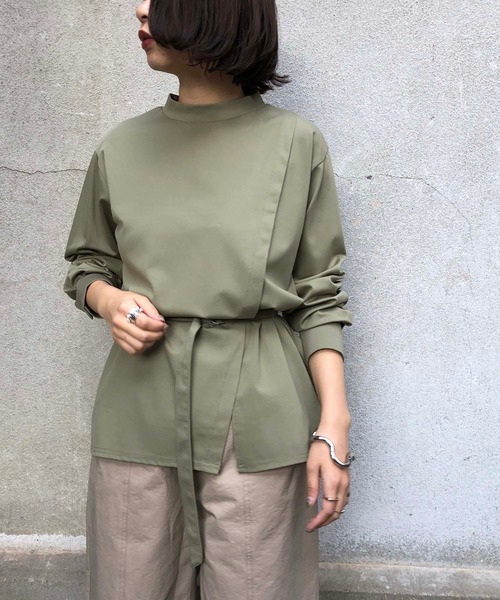 &g'aime(アンジェム)の「【&g'aime】ベルト付きスリットチュニック/ウエストベルトカットソー(Tシャツ/カットソー・レディース・ブラック/グレイッシュベージュ/カーキ・FREE)」の13枚目の写真