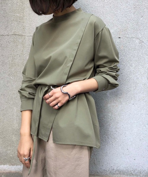 &g'aime(アンジェム)の「【&g'aime】ベルト付きスリットチュニック/ウエストベルトカットソー(Tシャツ/カットソー・レディース・ブラック/グレイッシュベージュ/カーキ・FREE)」の16枚目の写真
