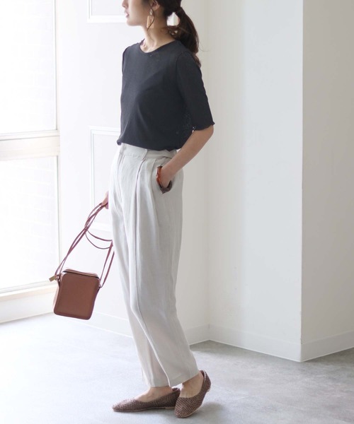 HER CLOSET(ハークローゼット)の「【HER CLOSET】シアーハーフスリーブバックスリットカットソー(Tシャツ/カットソー・レディース・ブラック/アイボリー・M)」の14枚目の写真