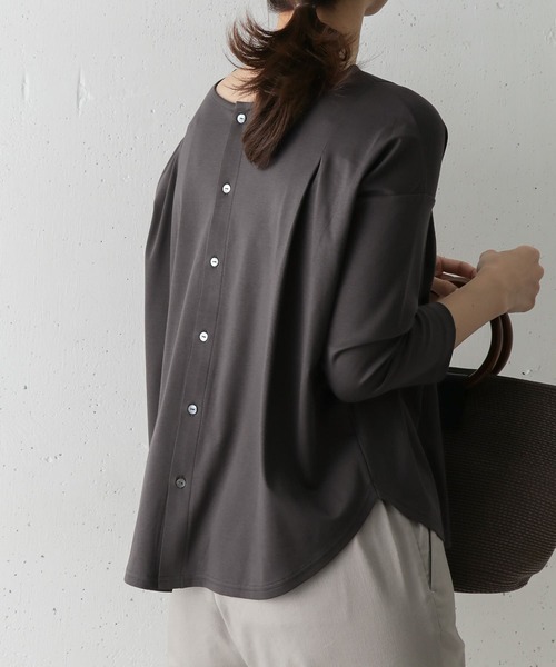 URBAN RESEARCH DOORS（アーバンリサーチドアーズ）の「ショルダータックスムースプルオーバー（Tシャツ/カットソー・レディース・ライトカーキ/ライトグレー/チャコールグレー・ONE）」の9枚目の写真