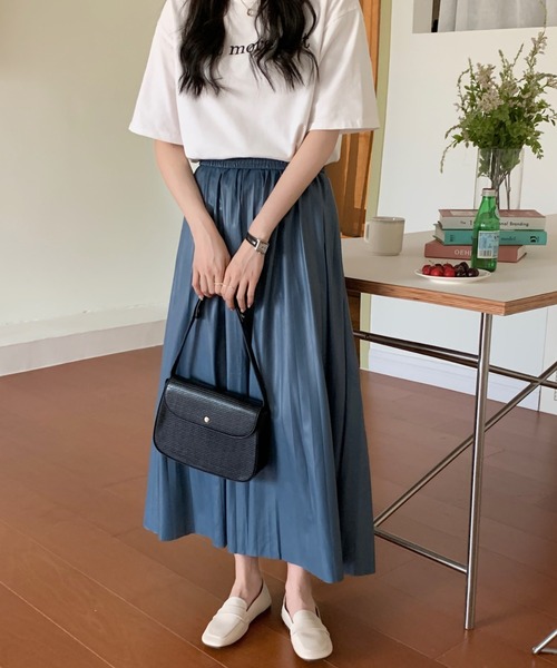 ABITOKYO（アビトーキョー）の「フェイクレザープリーツスカート（スカート・レディース・ブラック/ベージュ/ブラウン/シルバー/ライトグリーン/ブルーグレー/キャメル/ボルドー・FREE/L）」の21枚目の写真