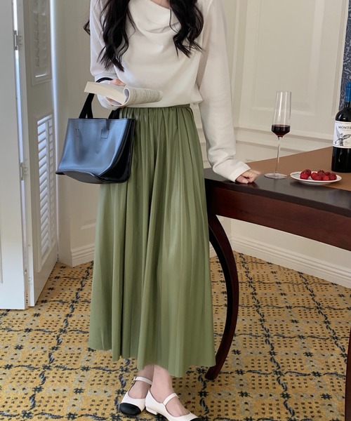 ABITOKYO（アビトーキョー）の「フェイクレザープリーツスカート（スカート・レディース・ブラック/ベージュ/ブラウン/シルバー/ライトグリーン/ブルーグレー/キャメル/ボルドー・FREE/L）」の18枚目の写真