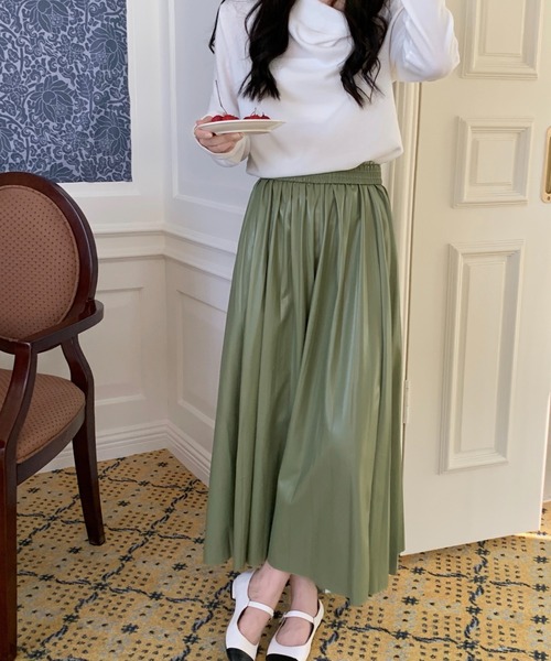 ABITOKYO（アビトーキョー）の「フェイクレザープリーツスカート（スカート・レディース・ブラック/ベージュ/ブラウン/シルバー/ライトグリーン/ブルーグレー/キャメル/ボルドー・FREE/L）」の12枚目の写真