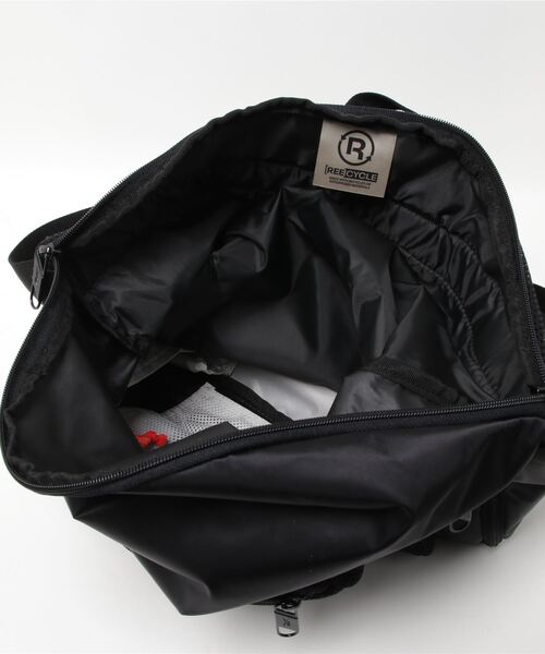 Reebok（リーボック）の「アクティブ エンハンスト バックパック / Active Enhanced Backpack（ショルダーバッグ・レディース・ブラック・FREE）」の4枚目の写真