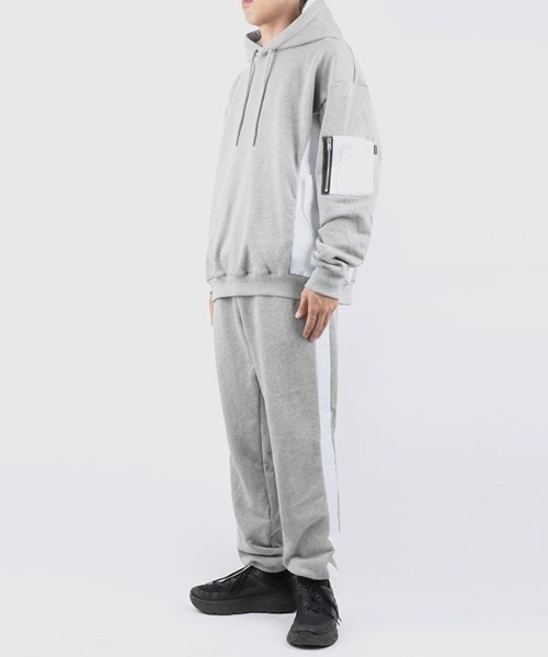 DUCKDIVE(ダックダイブ)の「【DUCKDIVE 】MIX MA-1 PANTS / ミックスMA-1パンツ(スウェットパンツ・メンズ・ホワイト/ブラック/グレー/カーキ・MEDIUM/LARGE)」の7枚目の写真