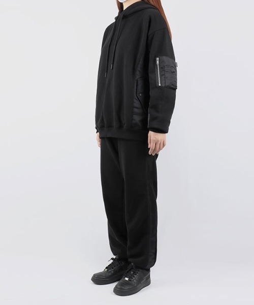 DUCKDIVE(ダックダイブ)の「【DUCKDIVE 】MIX MA-1 PANTS / ミックスMA-1パンツ(スウェットパンツ・メンズ・ホワイト/ブラック/グレー/カーキ・MEDIUM/LARGE)」の13枚目の写真