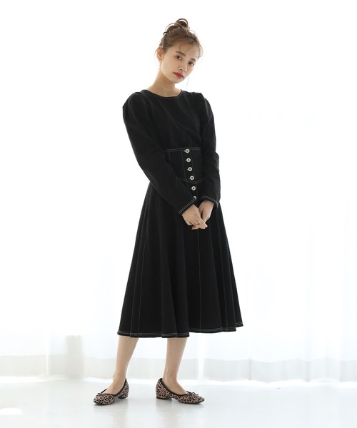 one after another NICE CLAUP（ワンアフターアナザーナイスクラップ）の「カットデニムトップス（Tシャツ/カットソー・レディース・ブラック/オフホワイト/インディゴブルー・FREE）」の11枚目の写真