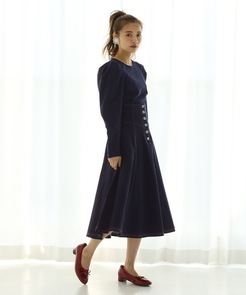 one after another NICE CLAUP（ワンアフターアナザーナイスクラップ）の「カットデニムトップス（Tシャツ/カットソー・レディース・ブラック/オフホワイト/インディゴブルー・FREE）」の19枚目の写真