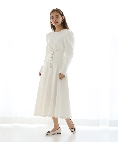 one after another NICE CLAUP（ワンアフターアナザーナイスクラップ）の「カットデニムトップス（Tシャツ/カットソー・レディース・ブラック/オフホワイト/インディゴブルー・FREE）」の5枚目の写真