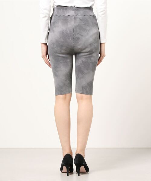 atmos pink（アトモスピンク）の「atmos pink タイダイ柄 バイカー パンツ（その他パンツ・レディース・グレー/イエロー/ブルー・FREE）」の4枚目の写真