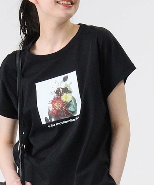 HONEYSUCKLE ROSE（ハニーサックルローズ）の「【HONEYSUCKLE ROSE】ラウンドプリントＴシャツ（Tシャツ/カットソー・レディース・ホワイト/パープル/サックスブルー/ブラック/ホワイト×レッド/ホワイト×イエロー/ブラック×レッド・M/L）」の5枚目の写真