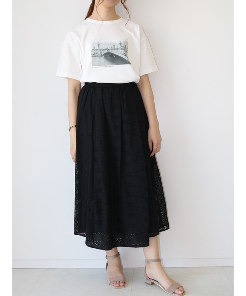 Te chichi（テチチ）の「モノクロフォトTシャツ（bridge）（Tシャツ/カットソー・レディース・オフホワイト・ﾌﾘ-）」の5枚目の写真