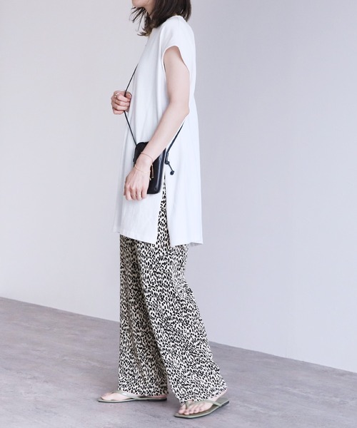 さり気ないオシャレ見え。アニマルプリントプリーツパンツ（その他