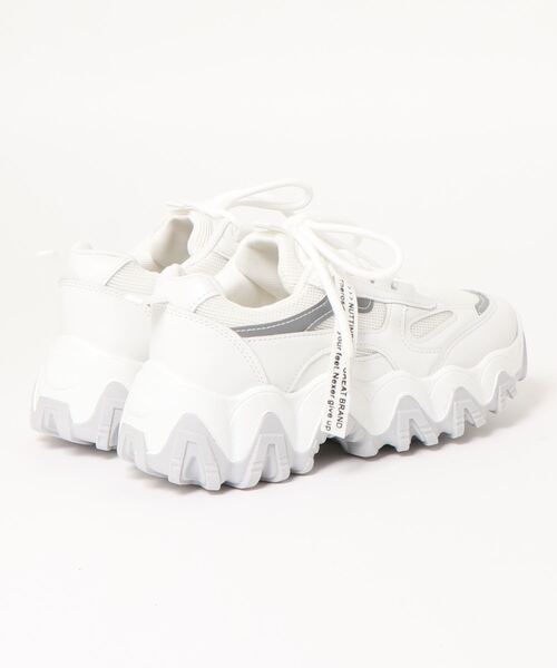 Shoes in Closet（シューズインクローゼット）の「厚底  凹凸ボリュームソール ボリューム / ダッドスニーカー 09（スニーカー・レディース・ホワイト/ベージュ・LL/S/M/L/XS/3L）」の5枚目の写真