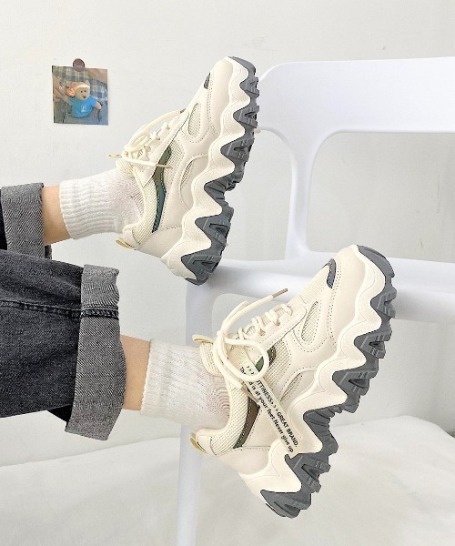 Shoes in Closet（シューズインクローゼット）の「厚底  凹凸ボリュームソール ボリューム / ダッドスニーカー 09（スニーカー・レディース・ホワイト/ベージュ・LL/S/M/L/XS/3L）」の2枚目の写真