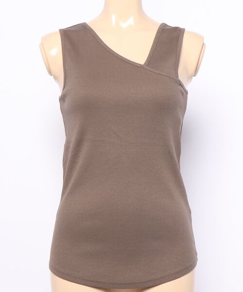 earth music&ecology（アースミュージックアンドエコロジー）の「アシンメトリーネックタンクトップ ＊（タンクトップ・レディース・ライトベージュ/ブラック/モカ/アイボリー・S/M）」の4枚目の写真