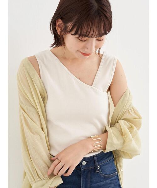 earth music&ecology（アースミュージックアンドエコロジー）の「アシンメトリーネックタンクトップ ＊（タンクトップ・レディース・ライトベージュ/ブラック/モカ/アイボリー・S/M）」の9枚目の写真