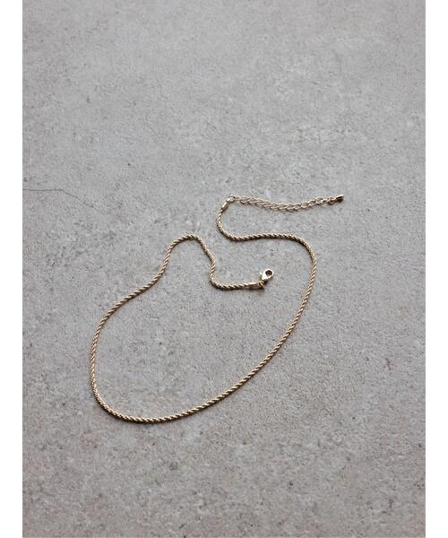 AMERICAN HOLIC（アメリカンホリック）の「ツイストチェーンネックレス（ネックレス・レディース・ゴールド/シルバー・FREE）」の3枚目の写真