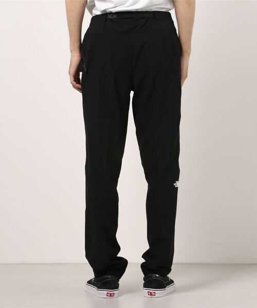 THE NORTH FACE（ザノースフェイス）の「THE NORTH FACE サーカディアンパンツ（チノパンツ・メンズ・ブラック・28/30/32）」の3枚目の写真