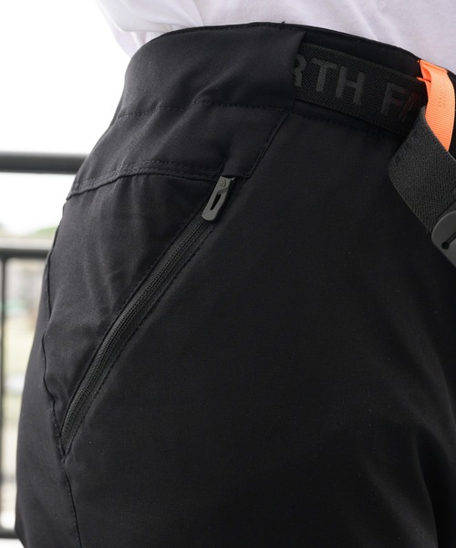 THE NORTH FACE（ザノースフェイス）の「THE NORTH FACE サーカディアンパンツ（チノパンツ・メンズ・ブラック・28/30/32）」の13枚目の写真