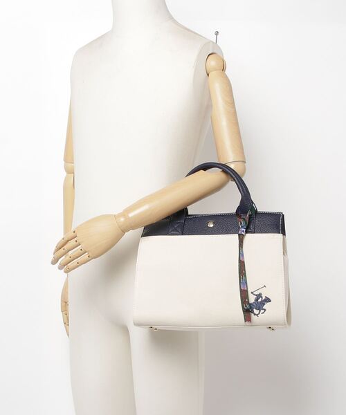 BEVERLY HILLS POLO CLUB(ビバリーヒルズポロクラブ)の「【Beverly Hills Polo Club/ビバリーヒルズポロクラブ】ワンポイントポニー刺繍キャンバストートバッグ(トートバッグ・レディース・ブラック/ネイビー/ホワイト系その他/ホワイト系その他2・FREE)」の11枚目の写真