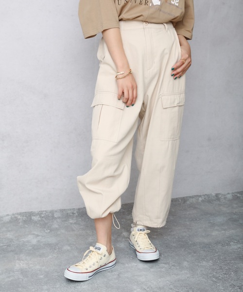 ap retro（アプレトロ）の「裾ダーツカーゴパンツ【ZOZO限定】（カーゴパンツ・レディース・オフホワイト/ブラック/ライトベージュ/ベージュ・FREE）」の4枚目の写真
