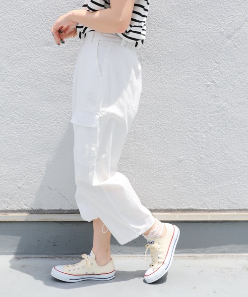 ap retro（アプレトロ）の「裾ダーツカーゴパンツ【ZOZO限定】（カーゴパンツ・レディース・オフホワイト/ブラック/ライトベージュ/ベージュ・FREE）」の12枚目の写真