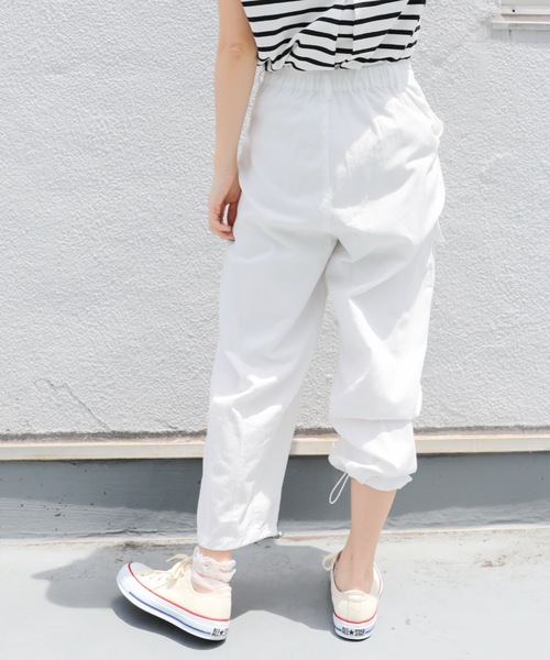 ap retro（アプレトロ）の「裾ダーツカーゴパンツ【ZOZO限定】（カーゴパンツ・レディース・オフホワイト/ブラック/ライトベージュ/ベージュ・FREE）」の14枚目の写真