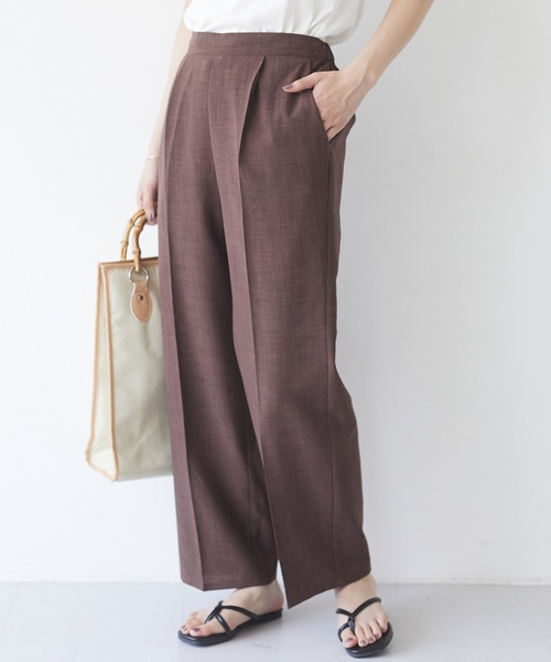 Green　Parks（グリーンパークス）の「接触冷感 センタープレスストレートパンツ＊（その他パンツ・レディース・ネイビー/ブラウン/オレンジ/グリーン/ライトベージュ・FREE）」の2枚目の写真