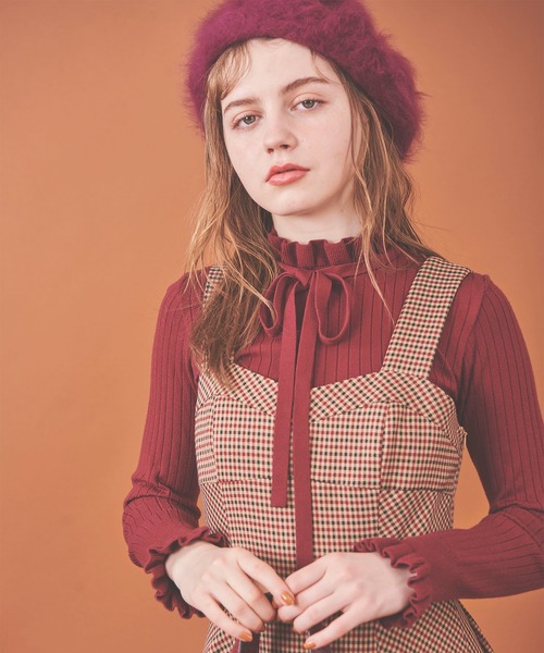 31 Sons de mode（トランテアン　ソン　ドゥ　モード）の「ハイネックリボンリブニット（ニット/セーター・レディース・ボルドー/ブラック/マスタード/オフホワイト・36）」の2枚目の写真