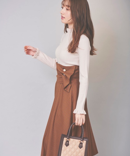 31 Sons de mode（トランテアン　ソン　ドゥ　モード）の「ハイネックリボンリブニット（ニット/セーター・レディース・ボルドー/ブラック/マスタード/オフホワイト・36）」の9枚目の写真