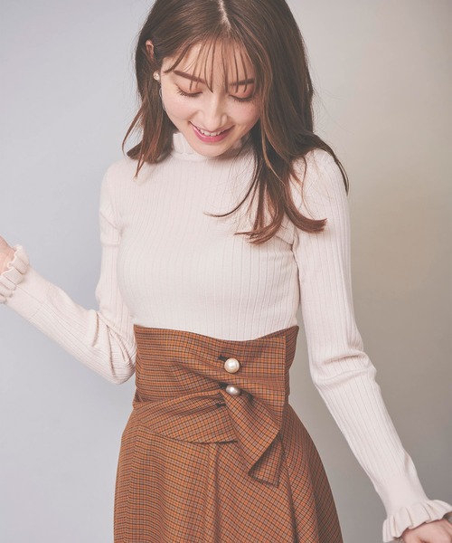 31 Sons de mode（トランテアン　ソン　ドゥ　モード）の「ハイネックリボンリブニット（ニット/セーター・レディース・ボルドー/ブラック/マスタード/オフホワイト・36）」の6枚目の写真