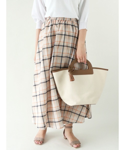 Te chichi(テチチ)の「ローンチェックフレアスカート(スカート・レディース・ネイビー/オフホワイト・フリ-)」の1枚目の写真