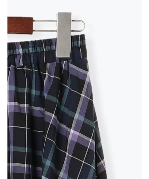 Te chichi(テチチ)の「ローンチェックフレアスカート(スカート・レディース・ネイビー/オフホワイト・フリ-)」の12枚目の写真