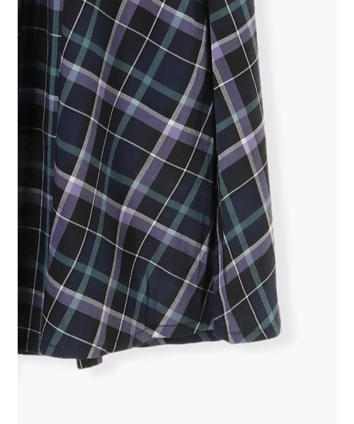 Te chichi(テチチ)の「ローンチェックフレアスカート(スカート・レディース・ネイビー/オフホワイト・フリ-)」の13枚目の写真