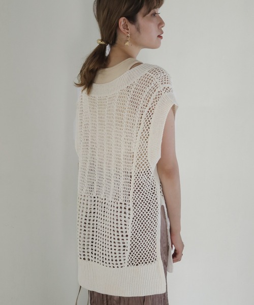 CLEIO（クレイオ）の「【CLEIO】クロシェハンドニットベスト（ニット/セーター・レディース・ダークブラウン/カーキ/アイボリー・FREE）」の4枚目の写真