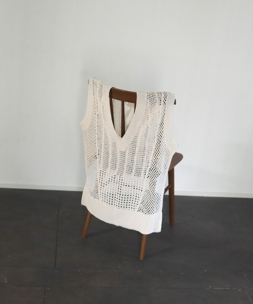 CLEIO（クレイオ）の「【CLEIO】クロシェハンドニットベスト（ニット/セーター・レディース・ダークブラウン/カーキ/アイボリー・FREE）」の9枚目の写真