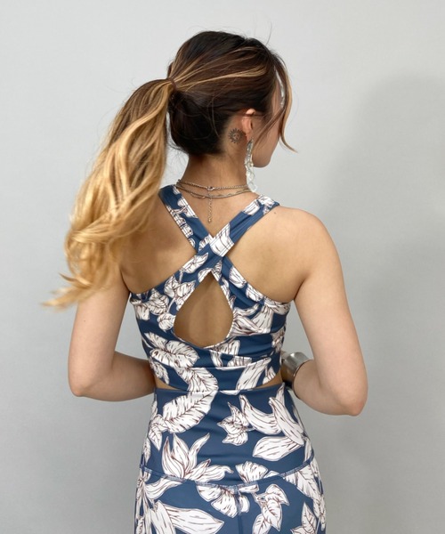 Ungrid（アングリッド）の「【ムラサキスポーツ別注】UNGRID/アングリッド 水陸両用  リーフ柄/くすみカラー/ フィットネスブラトップ/セットアップ対応  61311（水着・レディース・グリーン/ブルー/カーキ・M/L）」の14枚目の写真