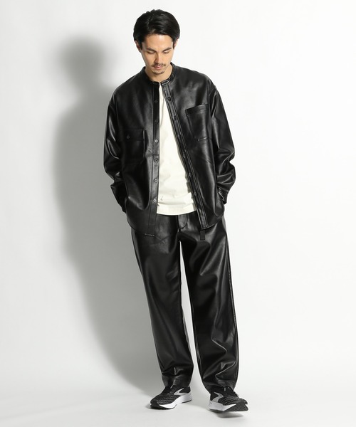 niko and...(ニコアンド)の「フェイクレザーイージーパンツ(スラックス・メンズ・ブラック/ベージュ・MEDIUM/LARGE)」の10枚目の写真