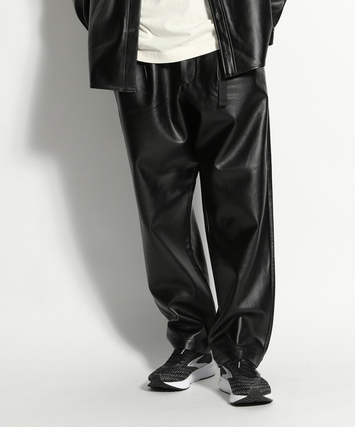 niko and...(ニコアンド)の「フェイクレザーイージーパンツ(スラックス・メンズ・ブラック/ベージュ・MEDIUM/LARGE)」の16枚目の写真