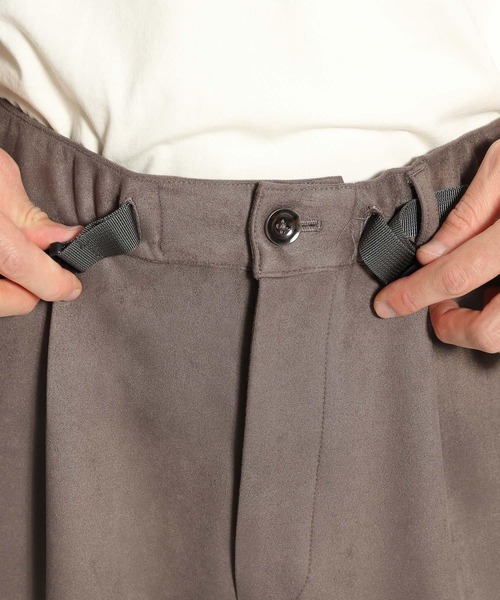 niko and...(ニコアンド)の「フェイクレザーイージーパンツ(スラックス・メンズ・ブラック/ベージュ・MEDIUM/LARGE)」の17枚目の写真