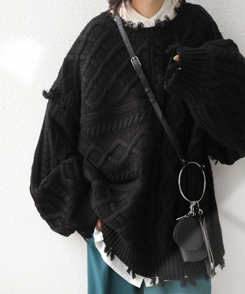 antiqua(アンティカ)の「バックルデザインニット(ニット/セーター・レディース・ブラック/ブルー/カーキ・FREE)」の7枚目の写真
