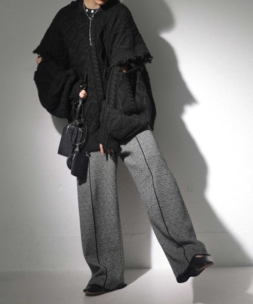 antiqua(アンティカ)の「バックルデザインニット(ニット/セーター・レディース・ブラック/ブルー/カーキ・FREE)」の8枚目の写真