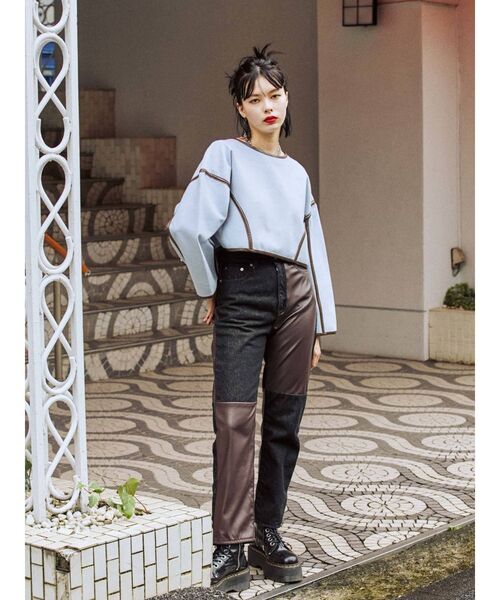 jouetie（ジュエティ）の「パイピングプルオーバー（スウェット・レディース・ブラック/ピンク/ブルー・MEDIUM）」の5枚目の写真