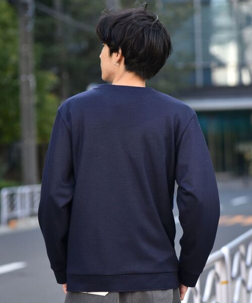 SHIPS（シップス）の「SHIPS: ボイルドウール クルーネック プルオーバー（Tシャツ/カットソー・メンズ・オフホワイト/オリーブ/ネイビー・SMALL/MEDIUM/LARGE/X-LARGE）」の8枚目の写真