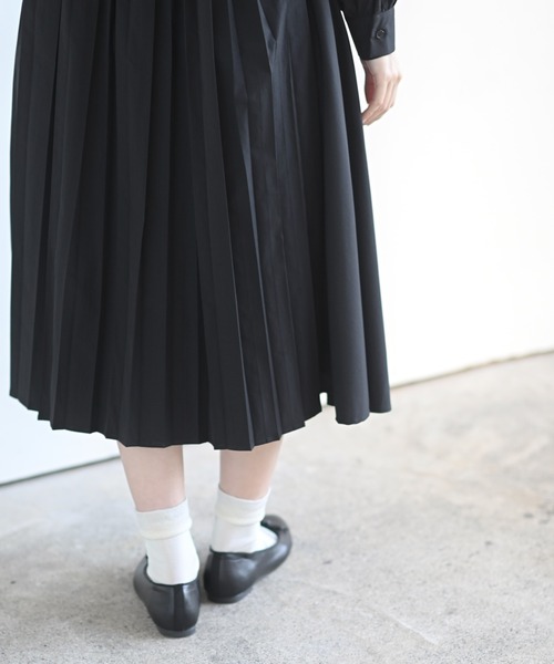 rps（アールピーエス）の「ＢＡＣＫプリーツシャツワンピース（シャツワンピース・レディース・グレイッシュベージュ/モカ/チャコールグレー/ブラック/ライトグレー/カーキ・M/フリー）」の16枚目の写真