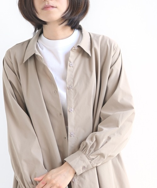 rps（アールピーエス）の「ＢＡＣＫプリーツシャツワンピース（シャツワンピース・レディース・グレイッシュベージュ/モカ/チャコールグレー/ブラック/ライトグレー/カーキ・M/フリー）」の17枚目の写真